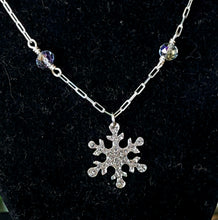 Load image into Gallery viewer, Snowflake necklace