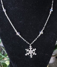 Load image into Gallery viewer, Snowflake necklace